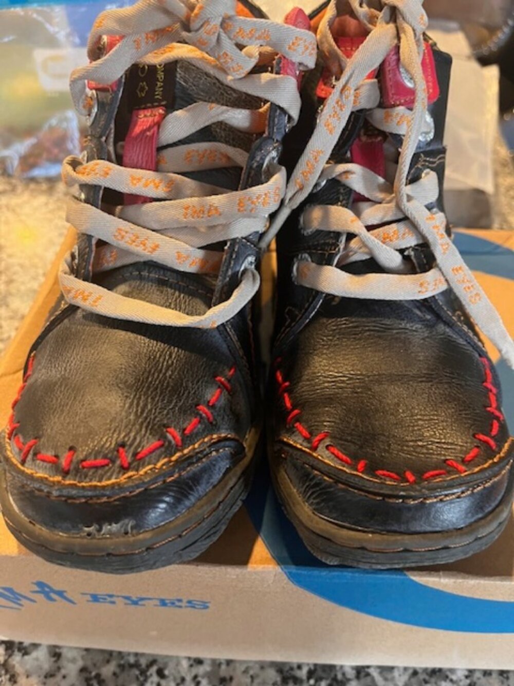 TMA EYES BOOTS  7.5  BLACK